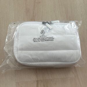 Lululemon Everywhere Belt Bag 2L Wunder Puff